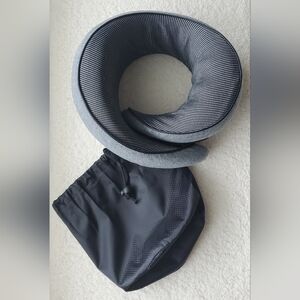 Neck Pillow with Carry Bag